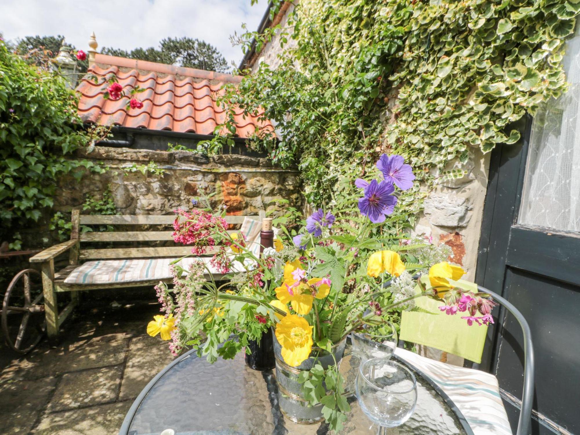 The Hayloft Scarborough Exterior foto